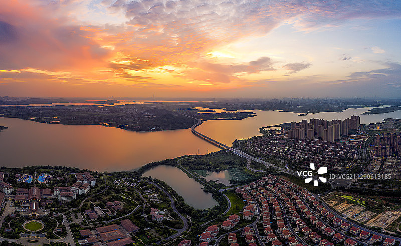 光谷严西湖晚霞图片素材