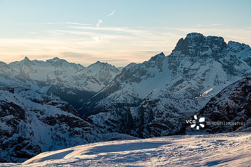 意大利多洛米蒂山的迷人景色图片素材