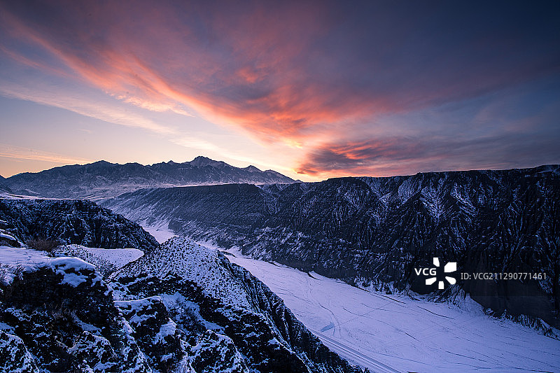 独山子的峡谷图片素材