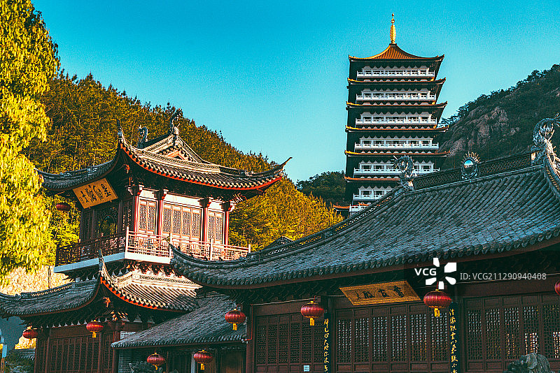 晨间中国浙江省台州市天台县天台山桐柏宫图片素材