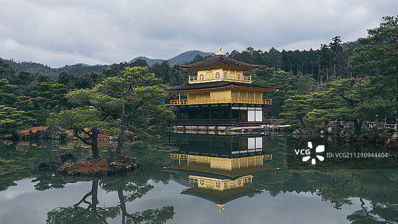 日本京都的金阁寺图片素材
