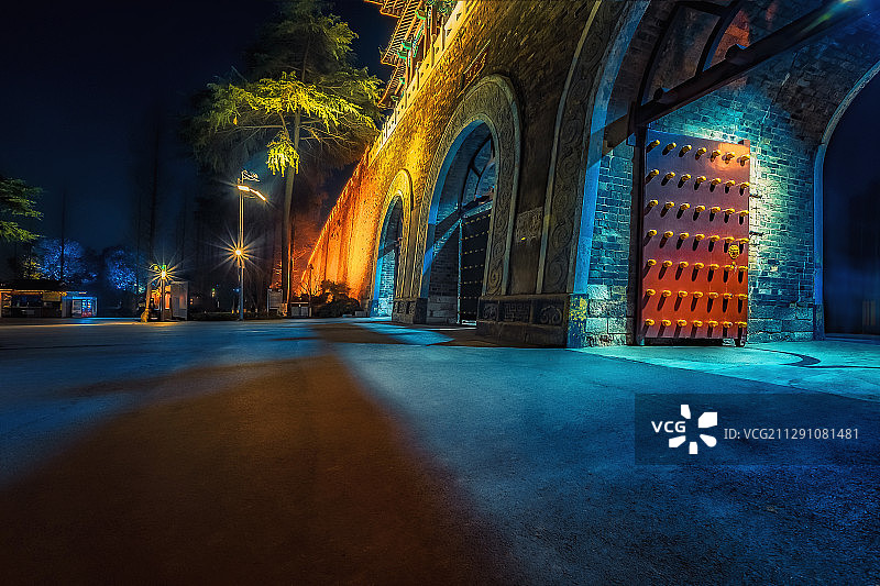 玄武门夜色+南京图片素材