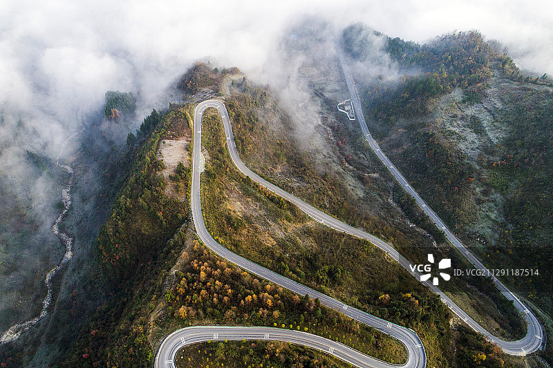 湖北利川佛宝山旅游公路美不胜收图片素材