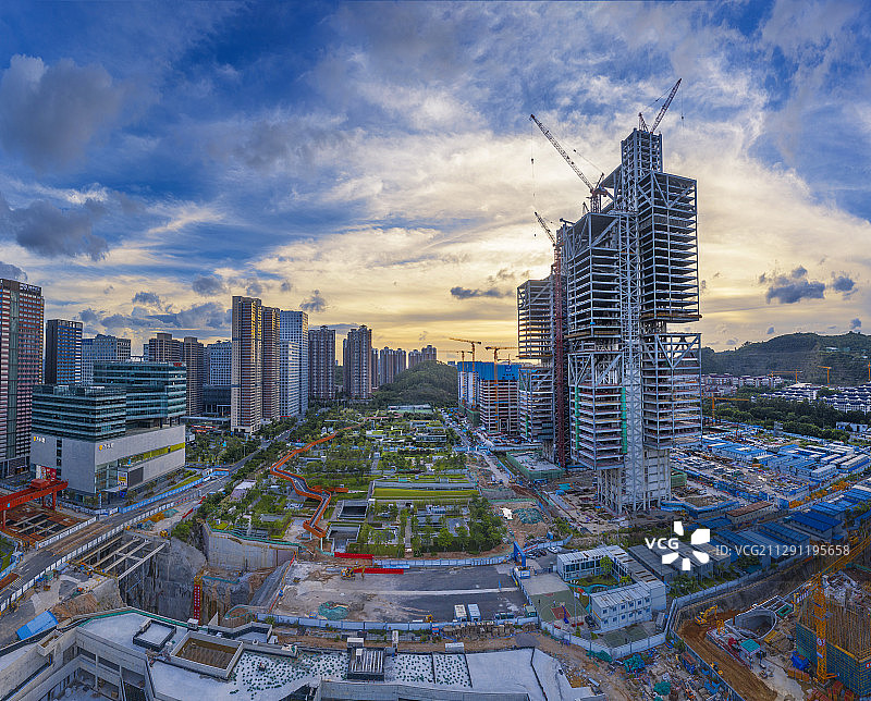 建设中的深圳市南山区留仙洞总部基地大疆建筑万科云城图片素材