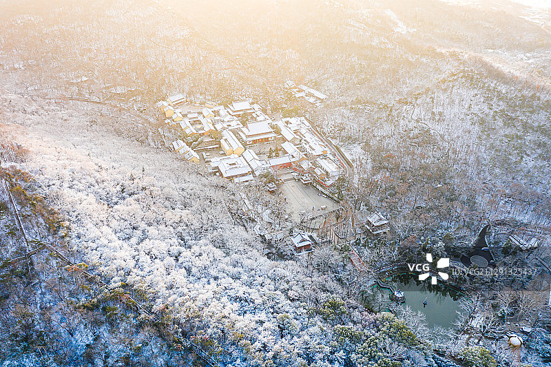 栖霞雪景图片素材