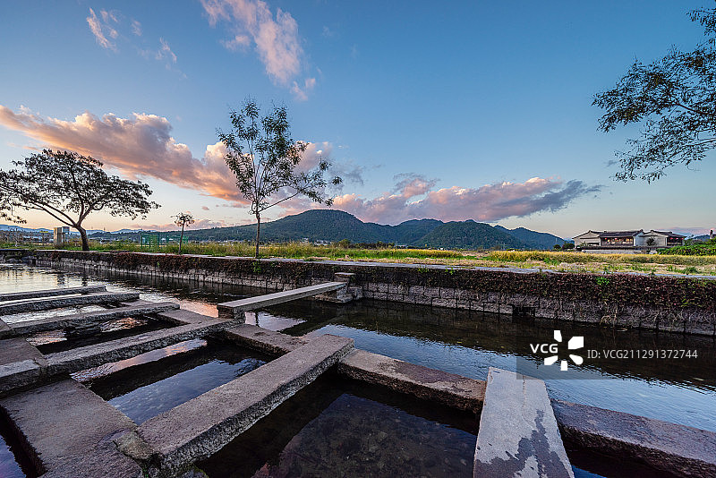 云南腾冲和顺古镇洗衣亭图片素材