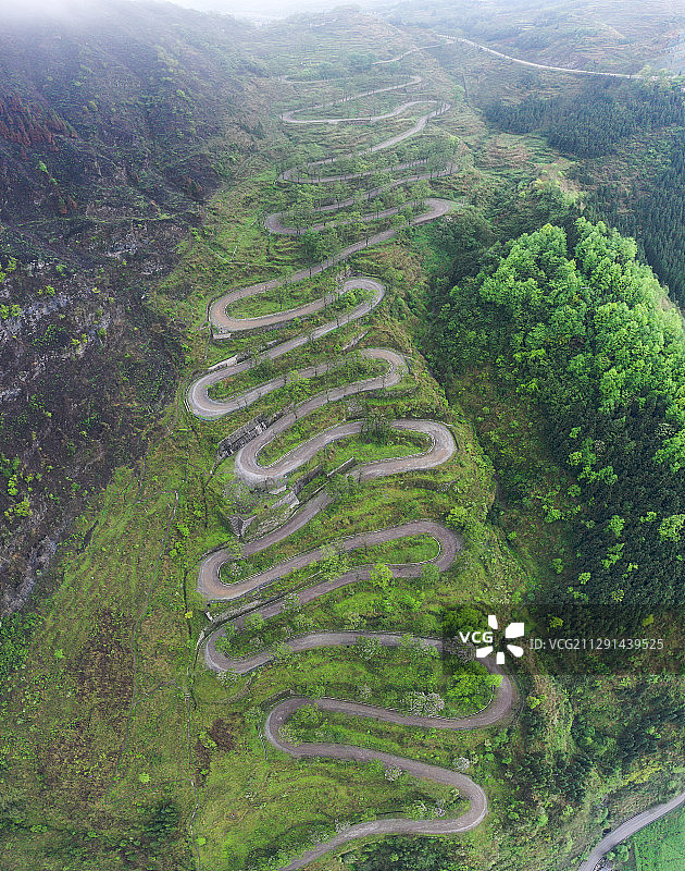 航拍贵州晴隆24道拐图片素材