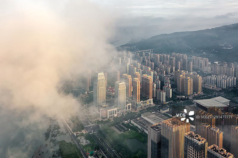 福建省福州市马尾区名城中心晨雾景观图片素材