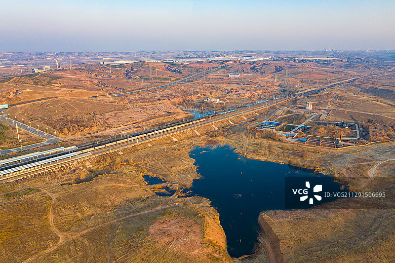 航拍鄂尔多斯东胜西站图片素材