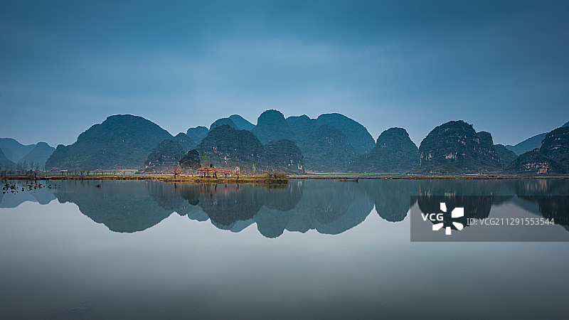 普者黑的十里桃花图片素材