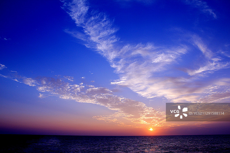 在海上图片素材