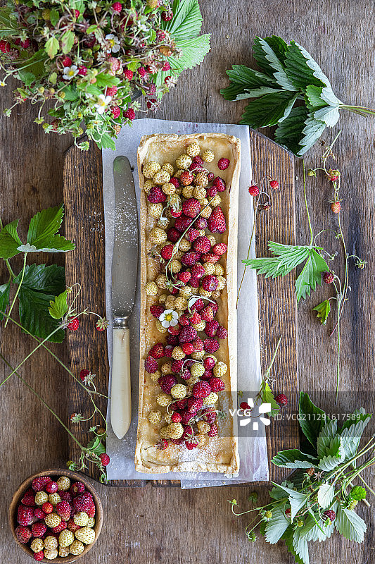乡村奶酪馅野生草莓挞图片素材