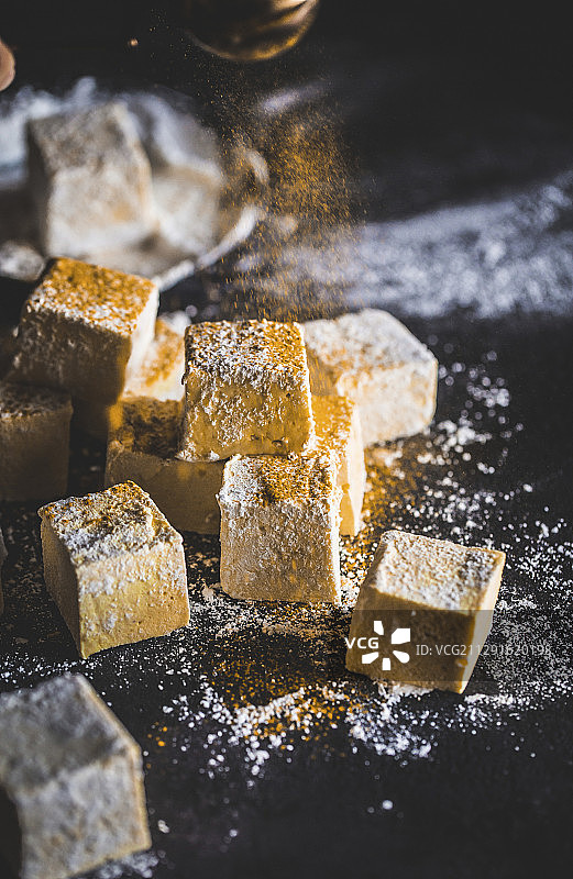 姜黄蜂蜜棉花糖图片素材