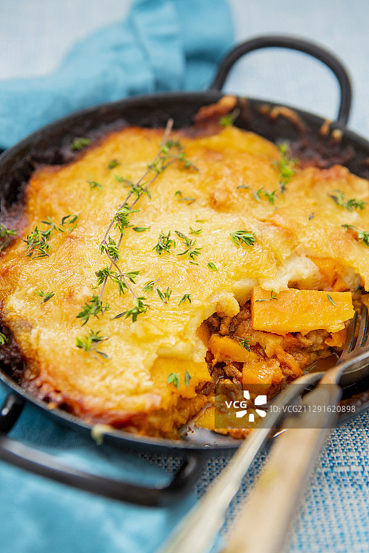 红薯和冬南瓜肉末砂锅图片素材