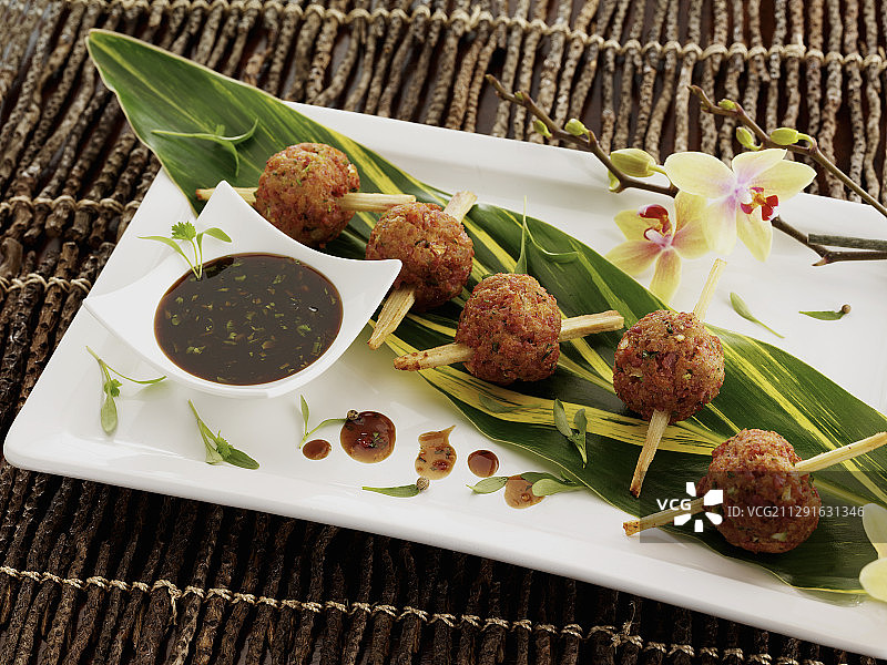 阿克拉炸 fritters 配罗望子酱图片素材