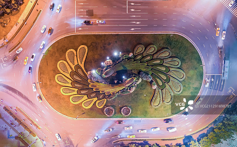 夜色下的南京鼓楼广场五彩斑斓图片素材