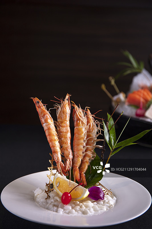 盐烤明虾串图片素材