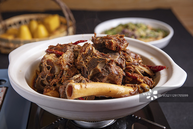 香辣红焖羊肉图片素材