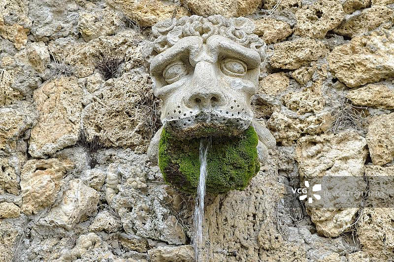 位于瓦雷兹圣山上的圣玛丽亚德尔蒙特圣所或瓦雷兹圣山上的狮泉，联合国教科文组织世界文化遗产，瓦雷兹，伦巴第，意大利，欧洲图片素材