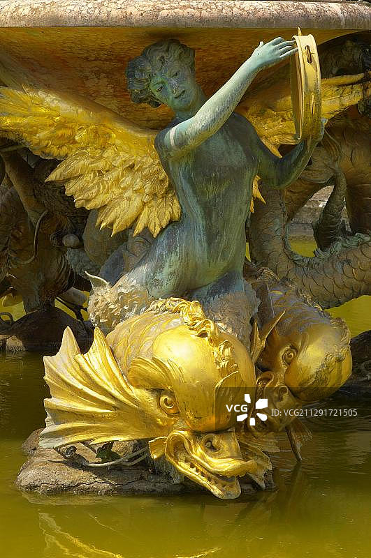 英国牛津郡布伦海姆宫的意大利喷泉雕像图片素材