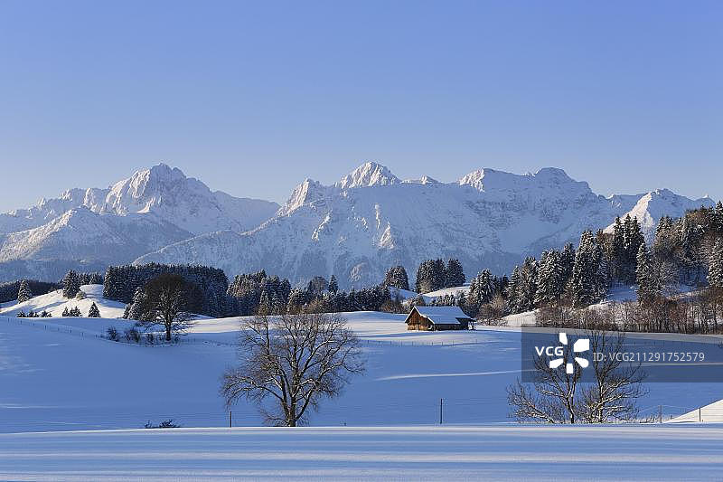 德国巴伐利亚冬日山景图片素材
