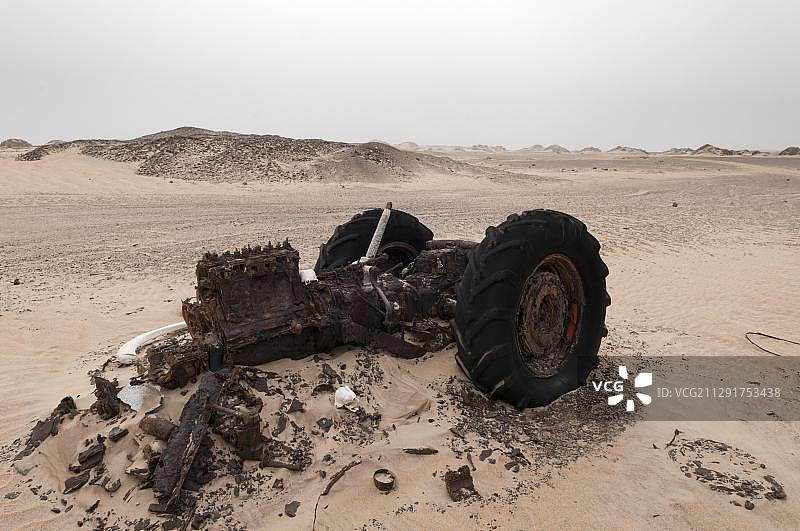 卡特彼勒残骸用于前钻石矿，骨骼海岸国家公园，Kunene地区，纳米比亚，非洲图片素材