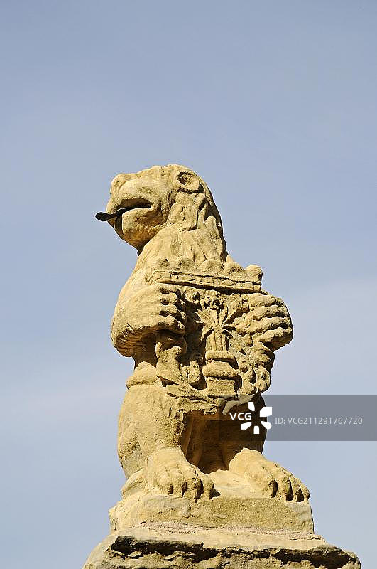 狮子，纹章动物，雕塑，塞哥维亚大教堂，卡斯蒂利亚-莱昂，西班牙，欧洲图片素材