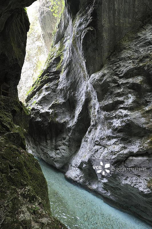 欧洲斯洛文尼亚科巴里德的科亚克瀑布图片素材