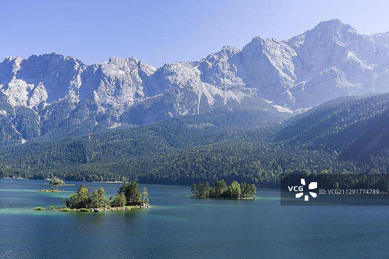 德国巴伐利亚埃布湖和楚格峰图片素材