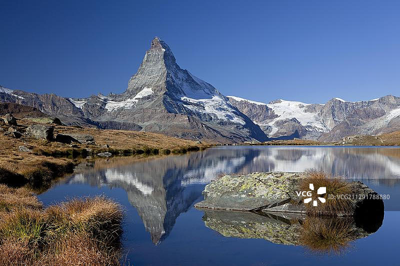 清晨：从斯特利斯湖俯瞰马特宏峰，采尔马特，瓦莱州，瑞士阿尔卑斯山，瑞士，欧洲图片素材