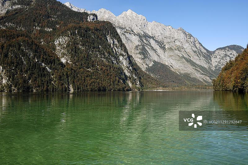 国王湖和瓦茨曼山，上巴伐利亚，德国图片素材