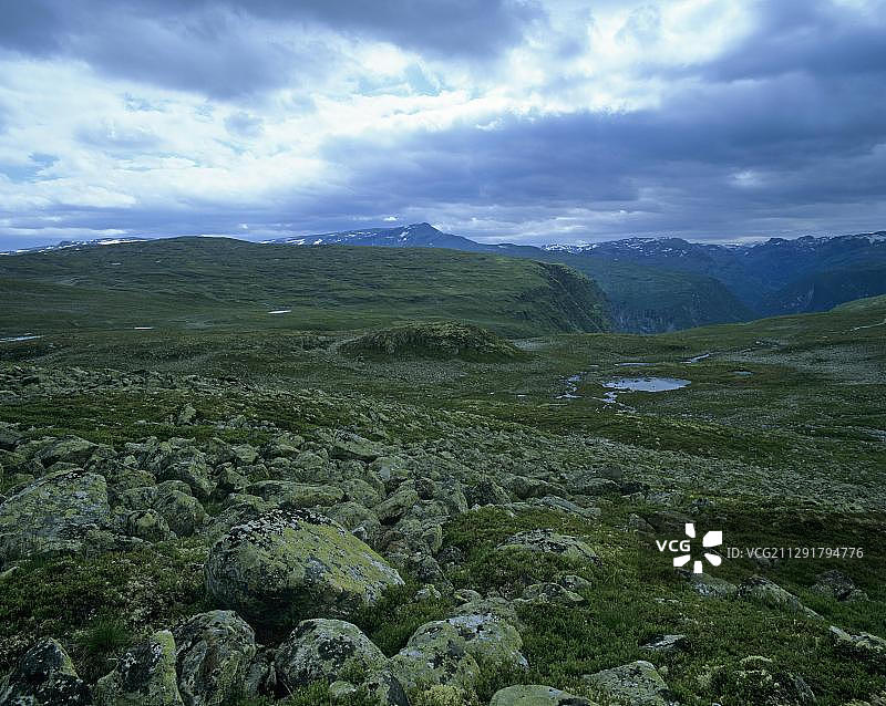 挪威Aurlandsvangen山区通道的峡湾景观图片素材