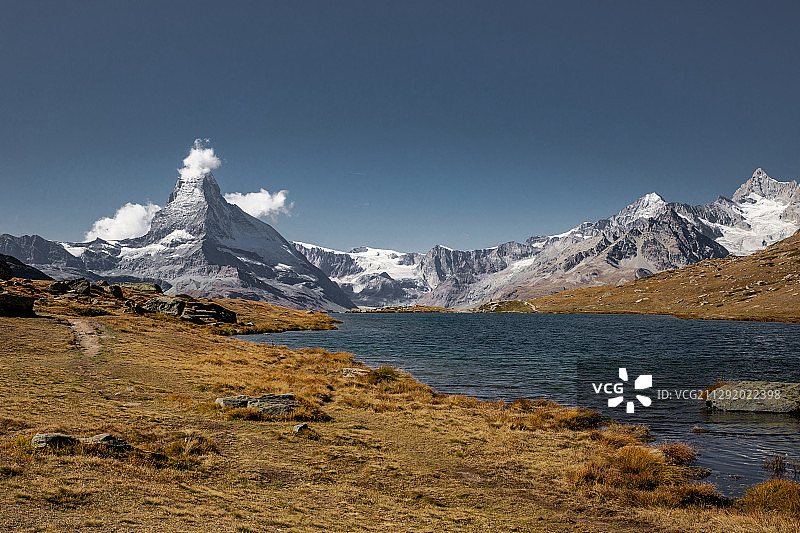 马特洪峰五湖图片素材