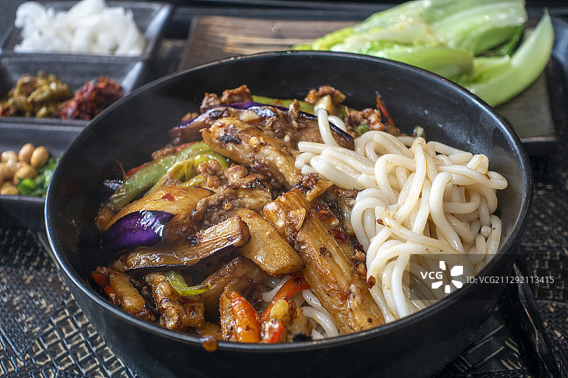 肉末茄子桂林米粉图片素材