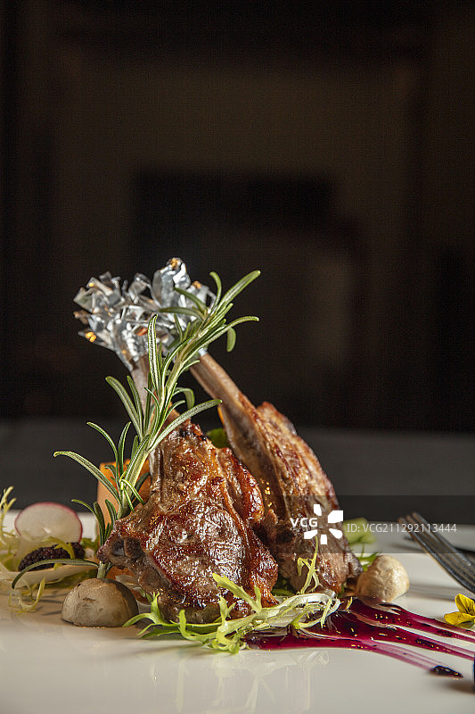 碳烤羊排图片素材