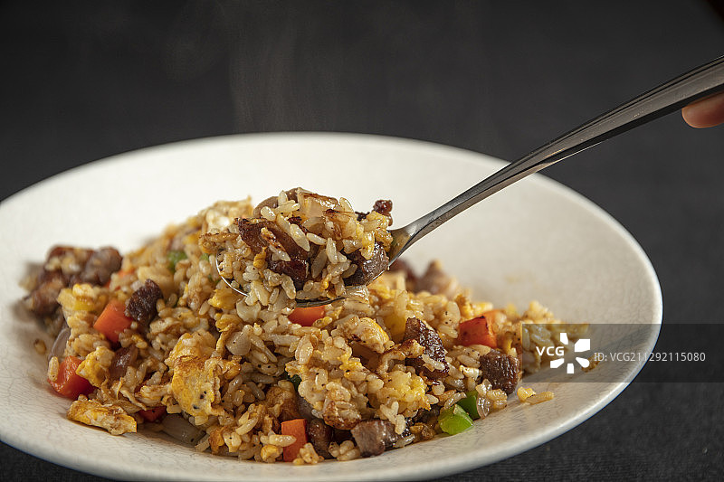 牛肉蛋炒饭图片素材