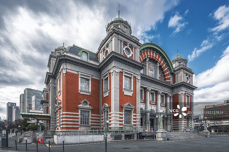 白天的大阪府立中之岛图书馆图片素材