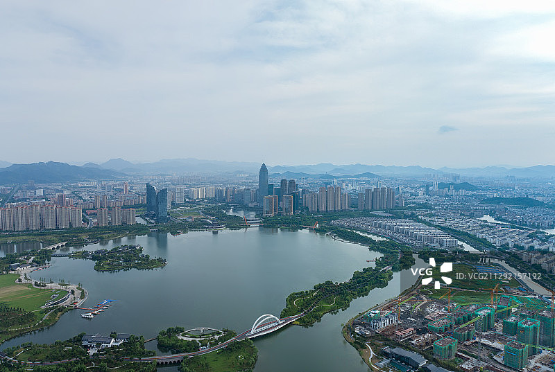 浙江绍兴迪荡新城世茂酒店全景航拍图片素材