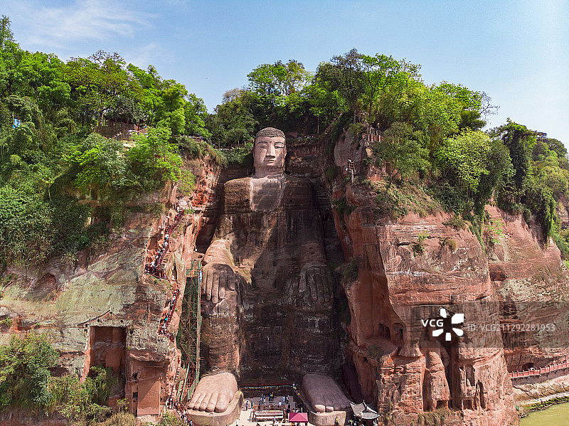 乐山大佛2019年整体修复后图片素材