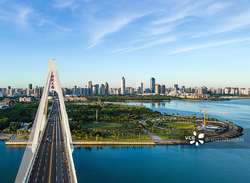 海口世纪大桥和国贸CBD图片素材