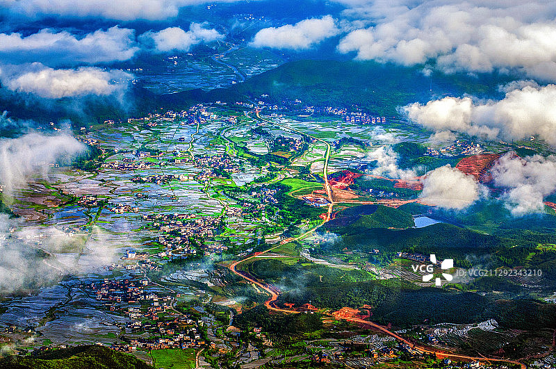 《美丽的田园我的家》图片素材