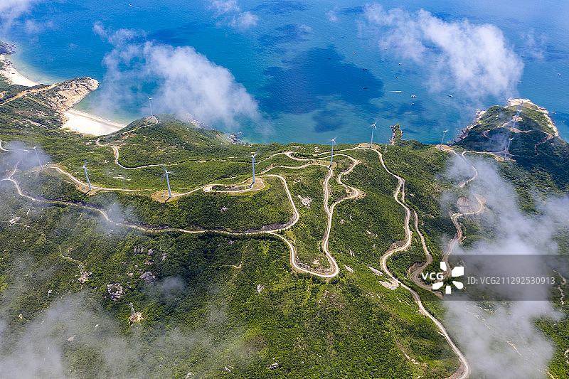 云中风车图片素材