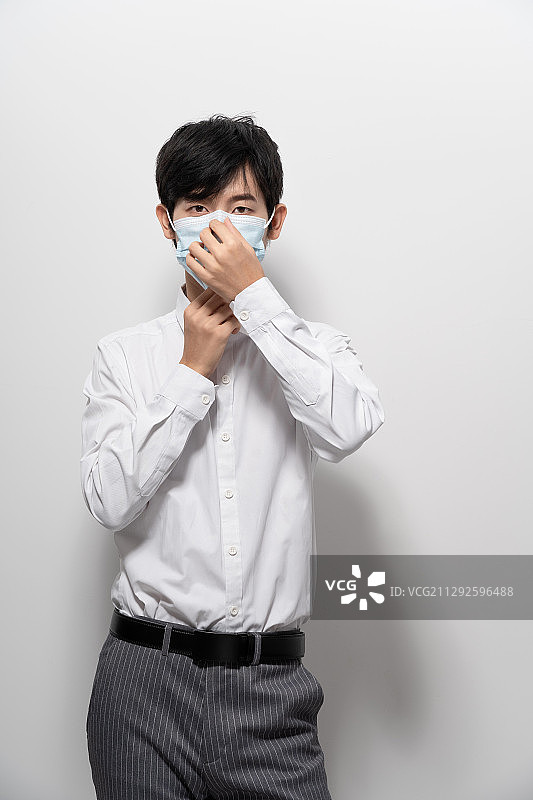 戴口罩的商务人士图片素材