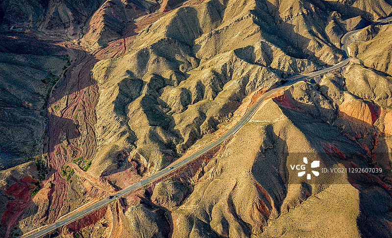 宁夏中卫66号公路航拍视角图片素材