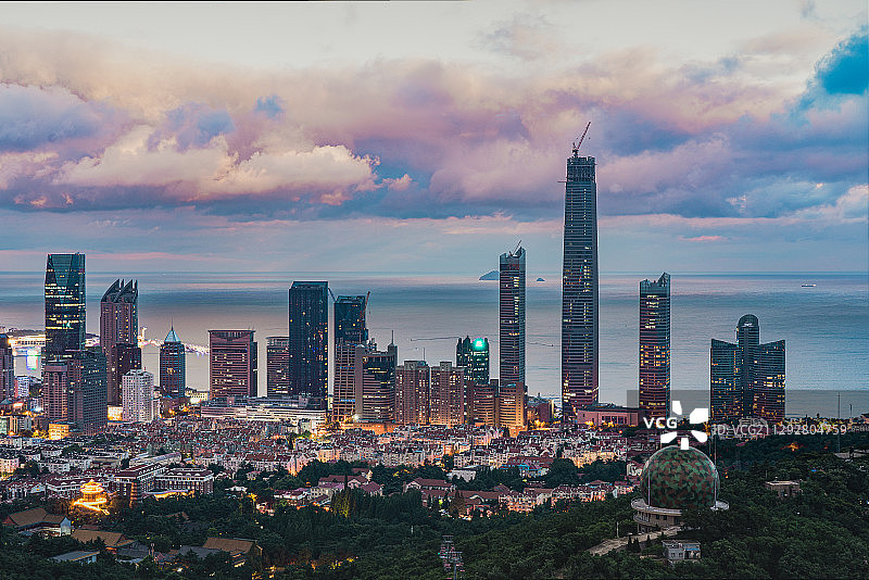 青岛浮山湾建筑群图片素材