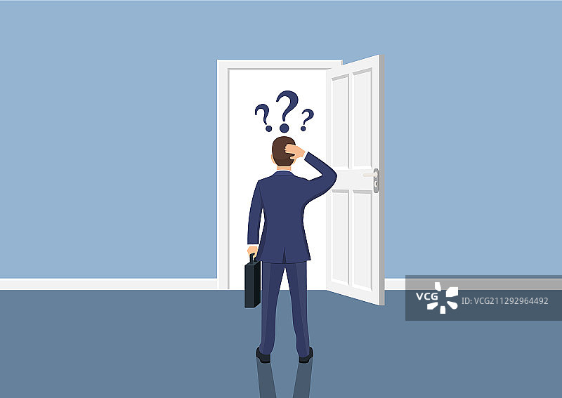 站在敞开的门前的商人图片素材