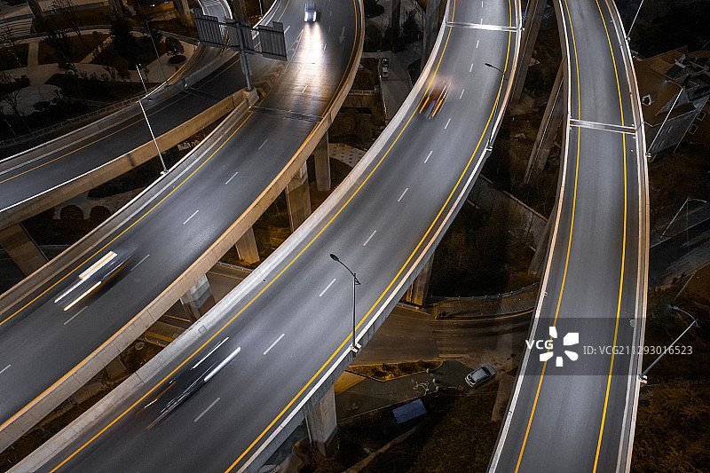 夜晚航拍贵阳黔春立交桥图片素材