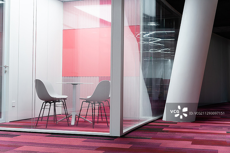 现代办公室会议室图片素材