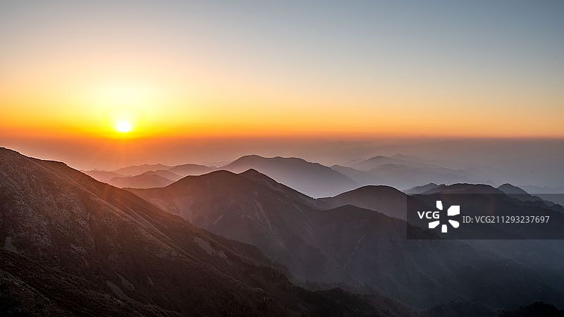 山野日出图片素材