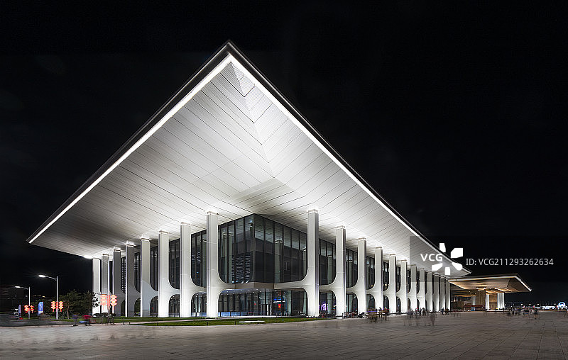 青岛国际会议中心夜景图片素材
